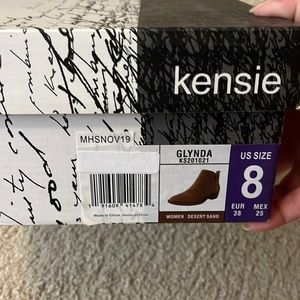 Kenzie desert sand size 8 booties